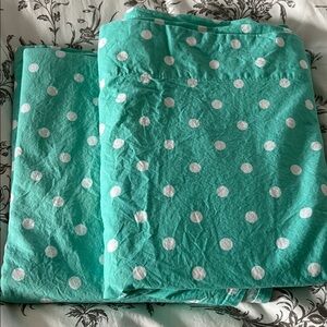 Pottery Barn organic cotton set of 2 flat twin sheets Green white Polka Dot EUC